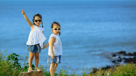 From Playground to Beach: Sunglasses for Every Kid’s Adventure