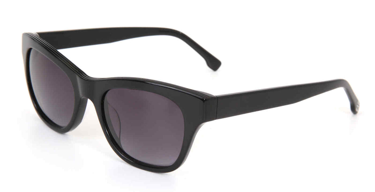 Gap SGP026 women's modified-oval plastic sunglasses in Black with a full rim and dark gradient lenses.

